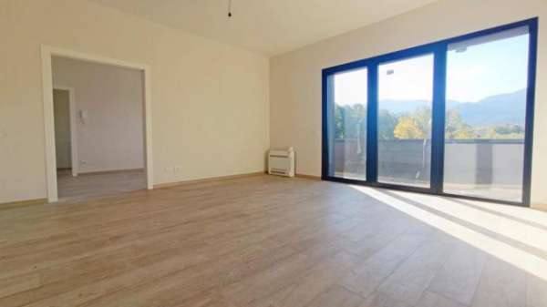 Foto Ufficio in affitto a Coselli - Capannori 90 mq  Rif: 1353278