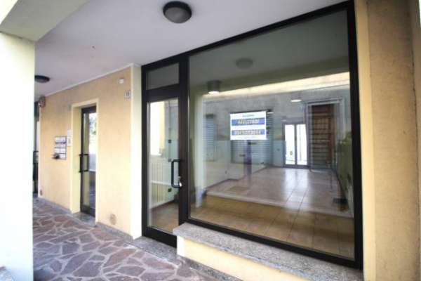 Foto Ufficio in affitto a Costa Masnaga