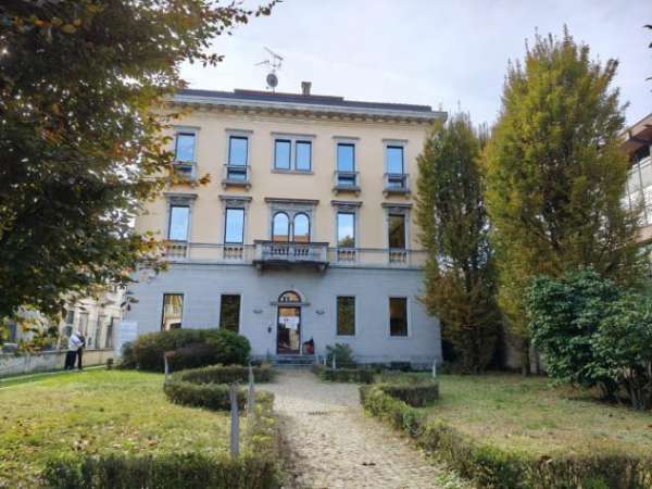 Foto Ufficio in affitto a Gallarate