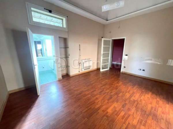 Foto Ufficio in affitto a Giugliano in Campania