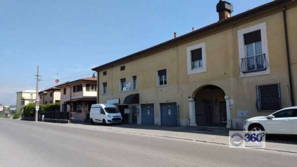 Foto Ufficio in Affitto a Gussago Gussago