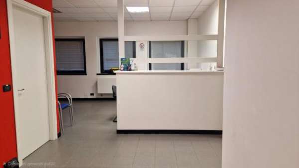 Foto Ufficio in affitto a Lammari - Capannori 90 mq  Rif: 1360673