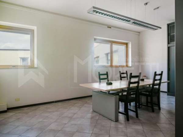 Foto Ufficio in affitto a Livorno