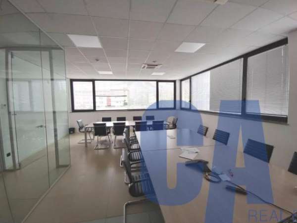 Foto Ufficio in affitto a Milano - 1 locale 350mq