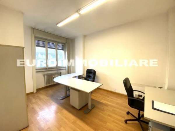 Foto Ufficio in affitto a Milano