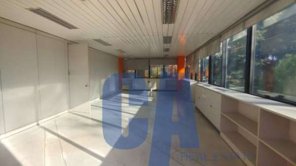 Foto Ufficio in Affitto a Milano
