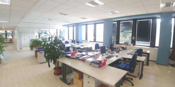 Foto Ufficio in Affitto a Milano Certosa