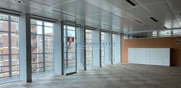 Foto Ufficio in Affitto a Milano Corvetto