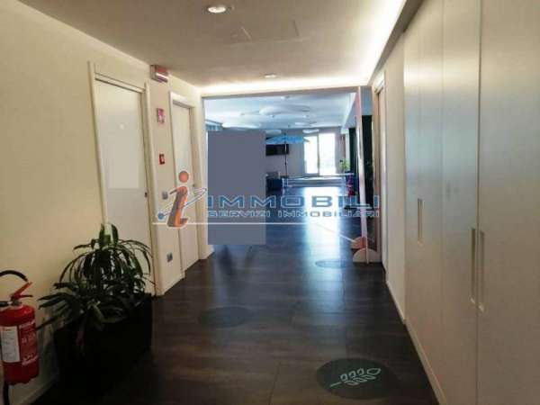 Foto Ufficio in Affitto a Milano Greco