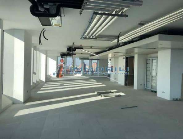 Foto Ufficio in Affitto a Milano Porta Genova