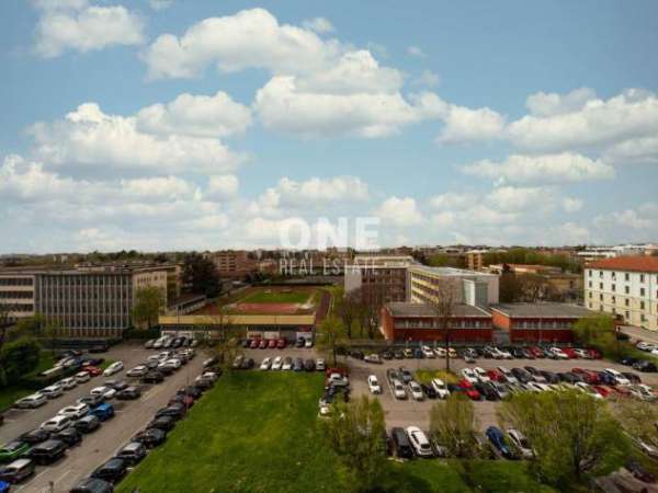 Foto Ufficio in affitto a Monza - 6 locali 162mq