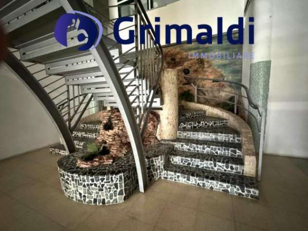 Foto Ufficio in affitto a Napoli