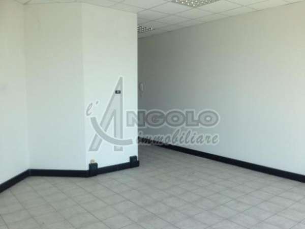 Foto Ufficio in affitto a Occhiobello - 2 locali 38mq