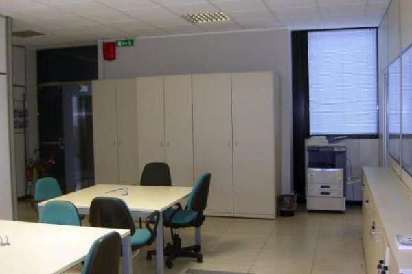 Foto Ufficio in affitto a Peschiera Borromeo - 4 locali 2900mq