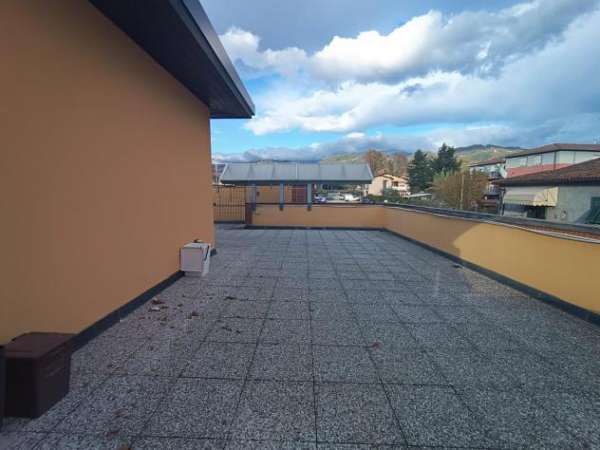 Foto Ufficio in affitto a Piano di Coreglia - Coreglia Antelminelli 55 mq  Rif: uff 400