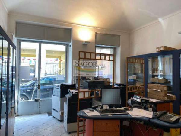 Foto Ufficio in affitto a Pinerolo - 3 locali 90mq
