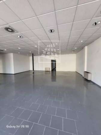 Foto Ufficio in affitto a Reggio Emilia - 5 locali 374mq