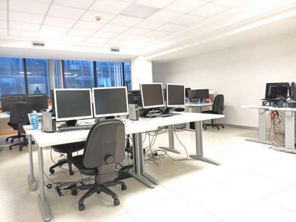Foto Ufficio in affitto a Roma - 13 locali 725mq