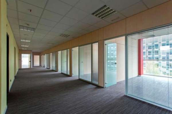Foto Ufficio in affitto a San Donato Milanese - 1 locale 1998mq