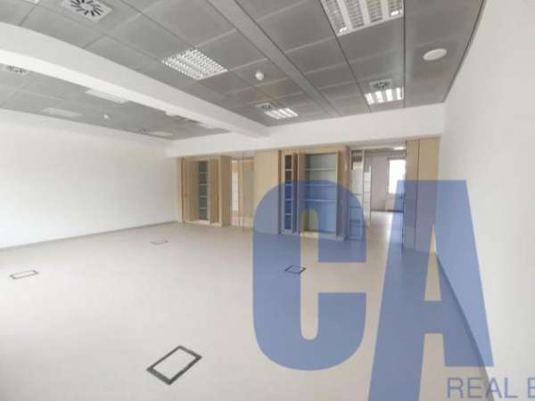 Foto Ufficio in affitto a San Donato Milanese - 1 locale 935mq