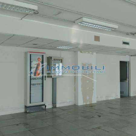 Foto Ufficio in Affitto a Segrate