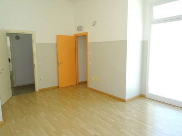 Foto Ufficio in affitto a Senigallia