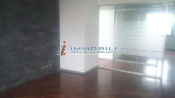 Foto Ufficio in affitto a Sesto San Giovanni - 4 locali 599mq