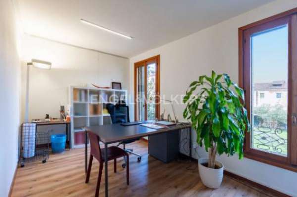 Foto Ufficio in affitto a Venezia - 4 locali 155mq