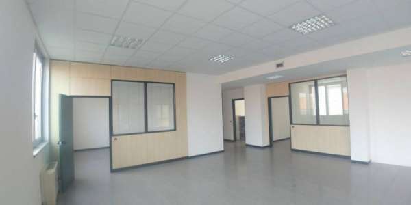 Foto Ufficio in Affitto a Vimercate