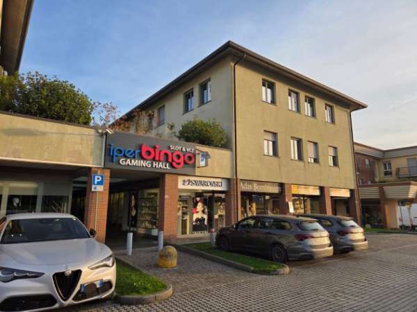 Foto UFFICIO/LOCALE COMMERCIALE