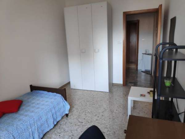 Foto Ultima singola per ragazzo Chieti Scalo stazione