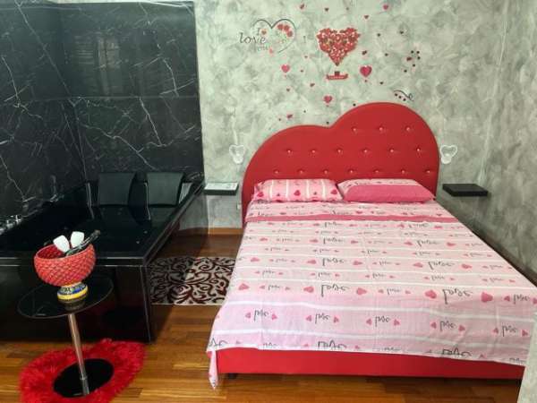 Foto Vasca Idromassaggio Suite Ad Acireale,dayuse o pernottamento,solo 35 E a Persona