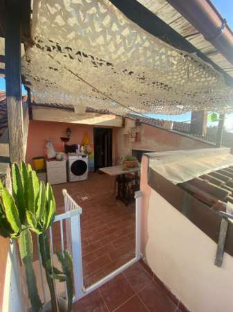 Foto Vezzano mansarda nuova accessoriata con 2 terrazzine giardino p .auto