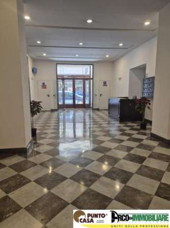 Foto Vi NICOLO' GALLO, AFFITTASI UFFCIO 4 VANI, OTTIMO STATO