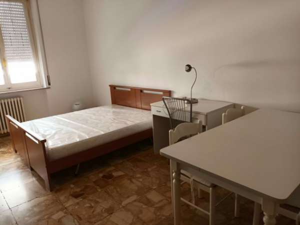 Foto VIA BORGHESI A RAGAZZA AMPIA SINGOLA DAL 31 GENNAIO