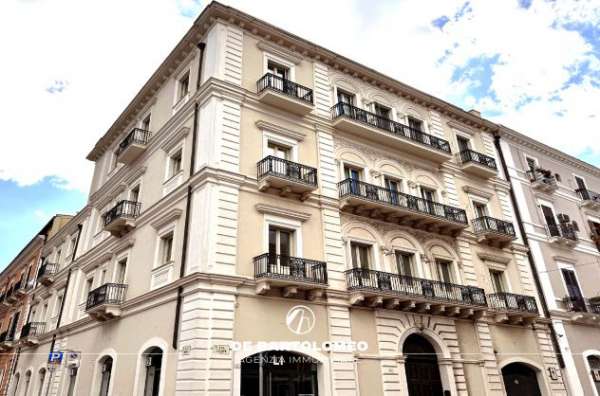 Foto VIA CAVOUR ATTICO PRESTIGIOSO CON POSTO AUTO