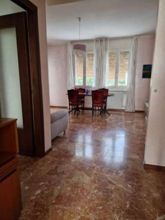 Foto Via Gadola, stanze per studenti universitari
