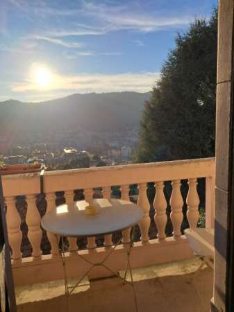 Foto Via per Brunate Como