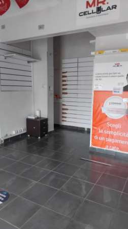 Foto VIA SAN DONATO LOCALE COMMERCIALE 32MQ SU STRADA PRINCIPALE