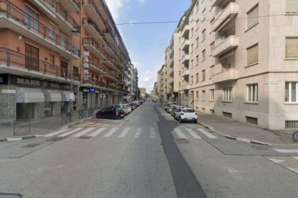 Foto VIA TUNISI GRAZIOSO TRILOCALE RISTRUTTURATO