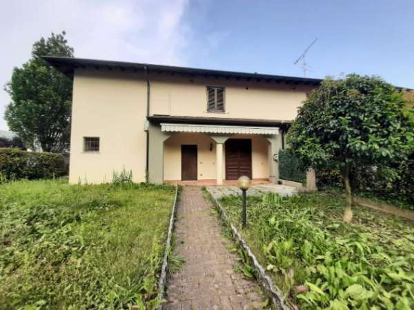 Foto Villa a schiera - Ro Volciano . Rif.: 003 L Roe