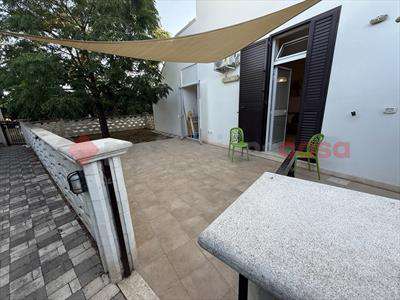 Foto Villa a schiera in Affitto, 3 Locali, 60 mq (Pulsano)