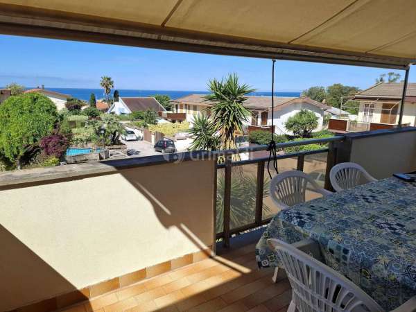 Foto Villa a schiera in affitto a Anzio