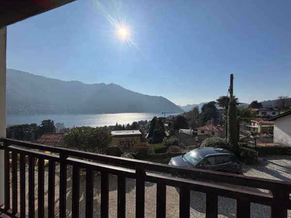 Foto Villa a schiera in affitto a Cernobbio