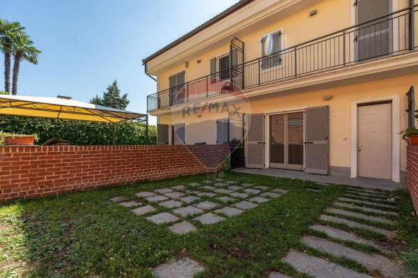 Foto Villa a schiera in affitto a Moncalieri