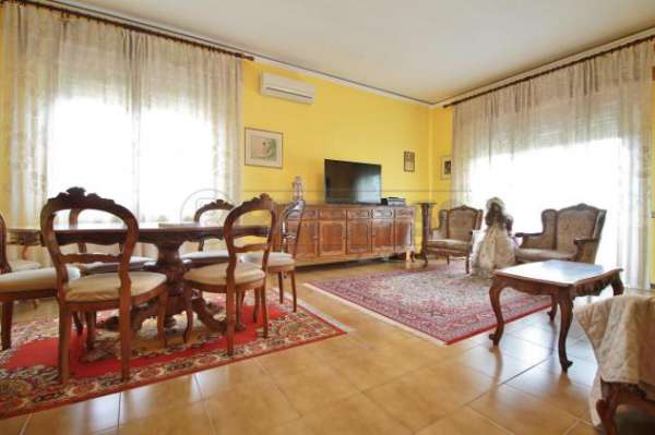 Foto Villa a schiera in affitto a Montebello Vicentino - 9 locali 190mq