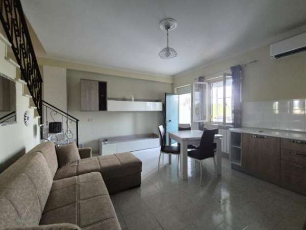 Foto Villa a schiera in affitto a Squillace