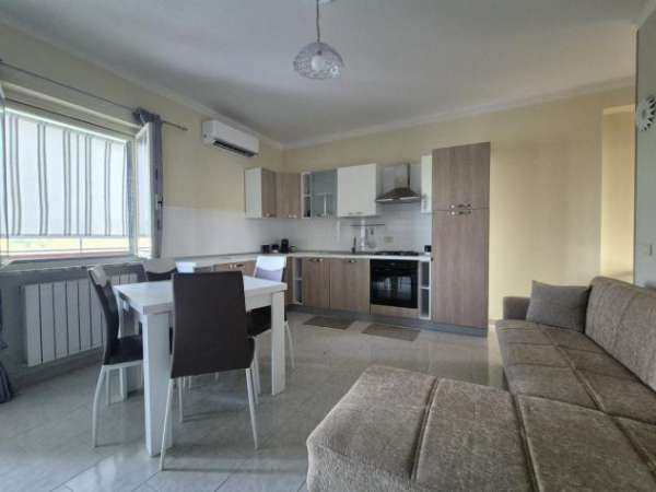Foto Villa a schiera in affitto a Squillace