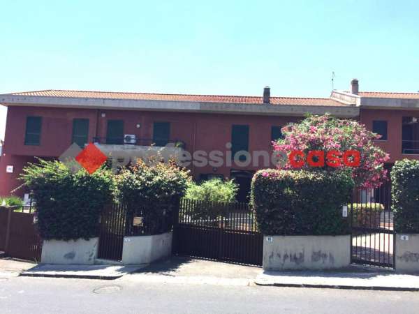 Foto Villa a schiera in affitto a Tremestieri Etneo