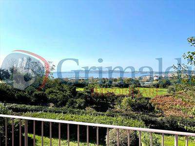 Foto Villa bifamiliare in Affitto, 3 Locali, 150 mq (Pozzuoli)